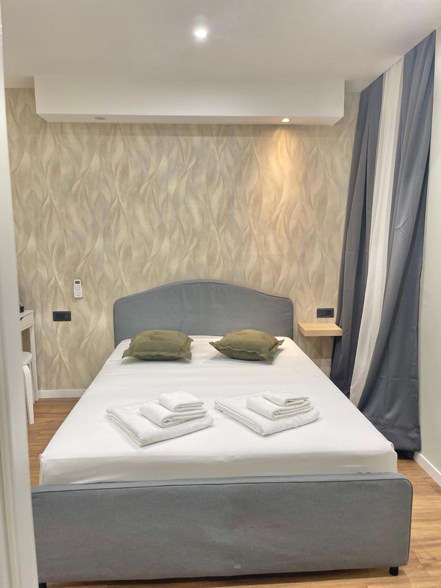 Regina Elena Rooms 페스카라 외부 사진